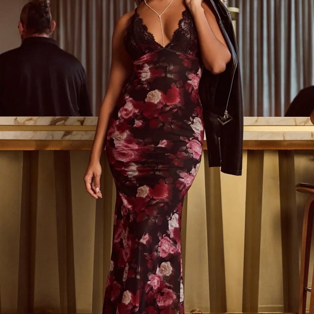 Windsor Whimsical Blooms Sleeveless Floral Maxi Dress